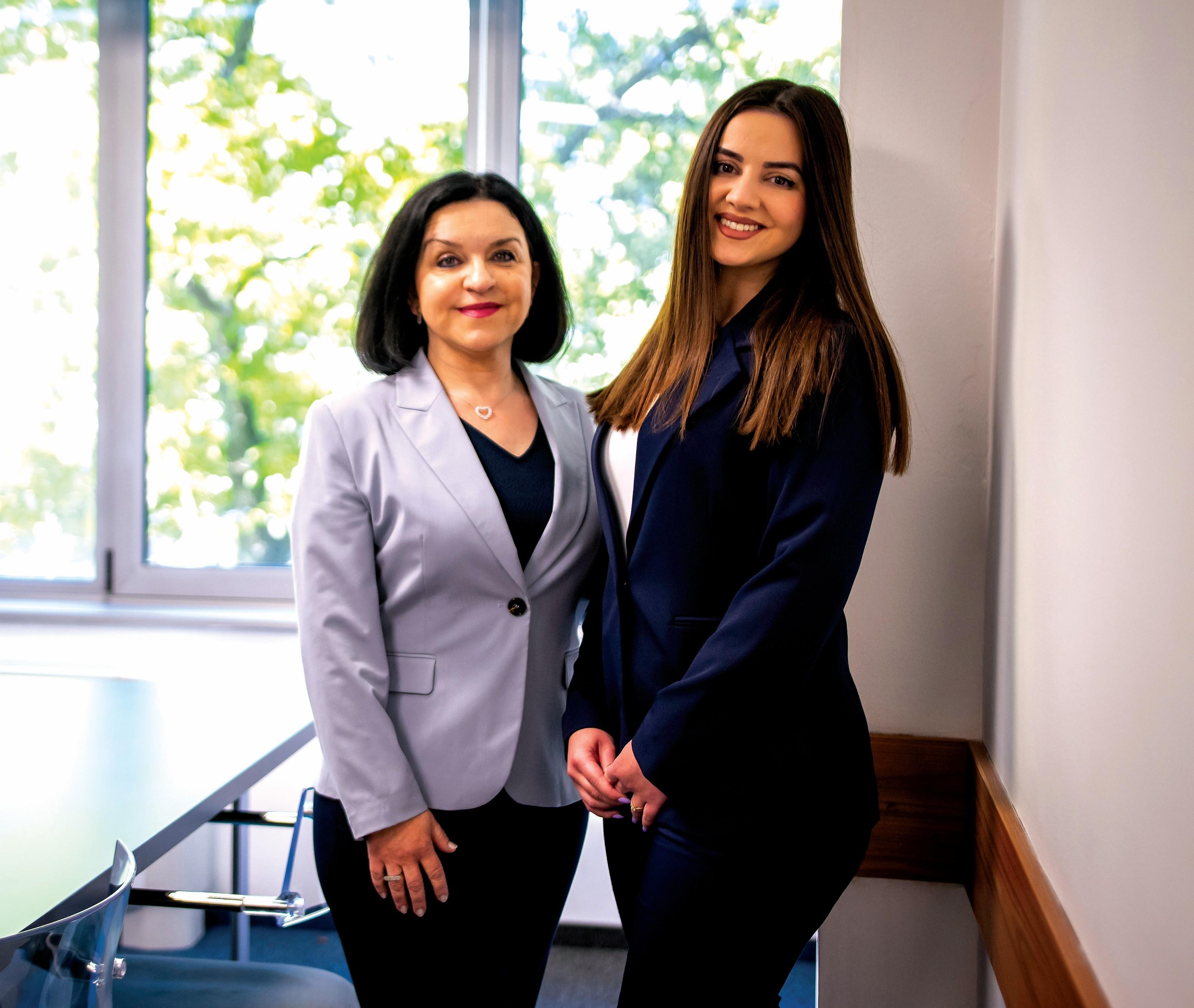 Snezhana and Anastasija Petrovski