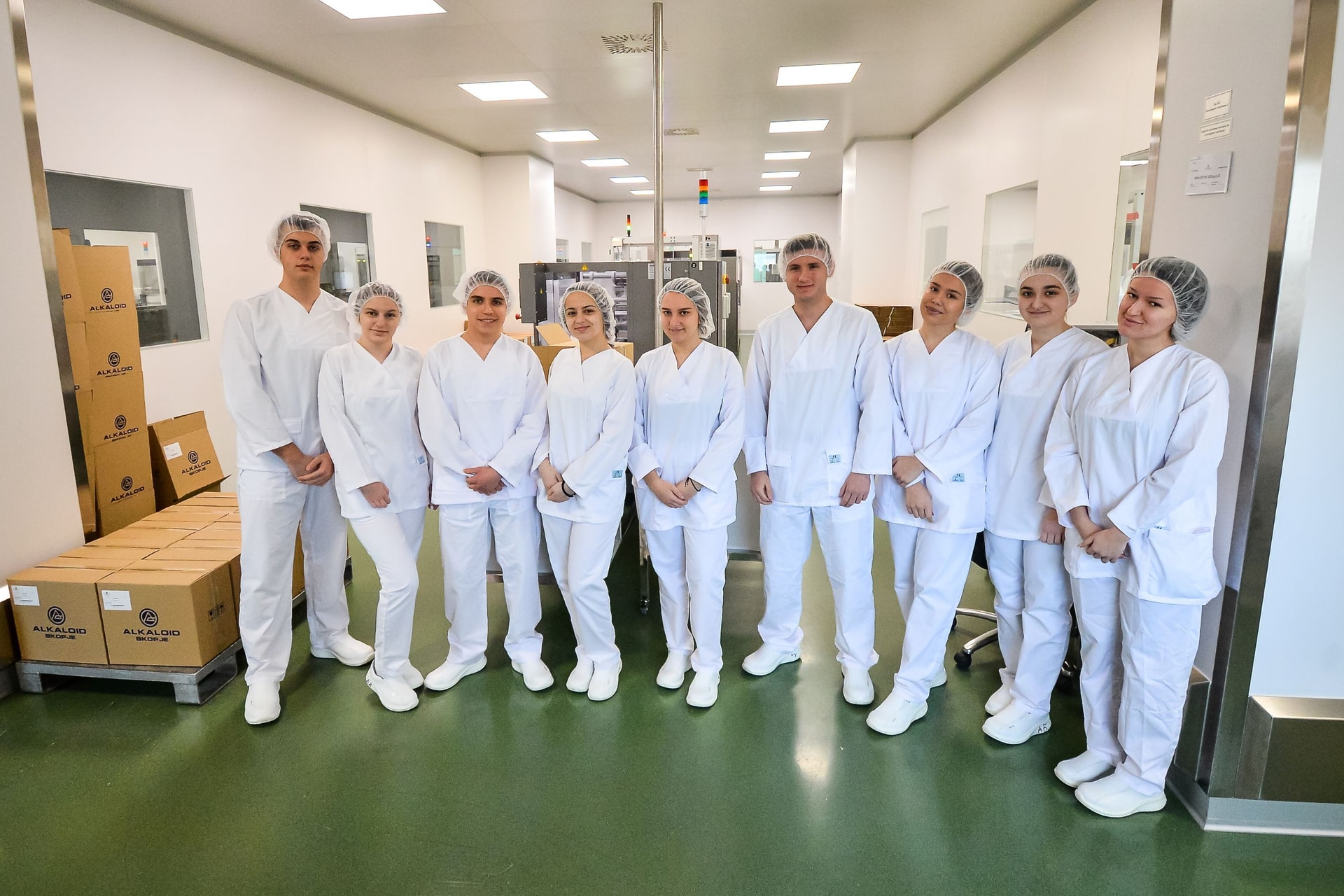 Students working in the Lafoma training laboratory at Alkaloid